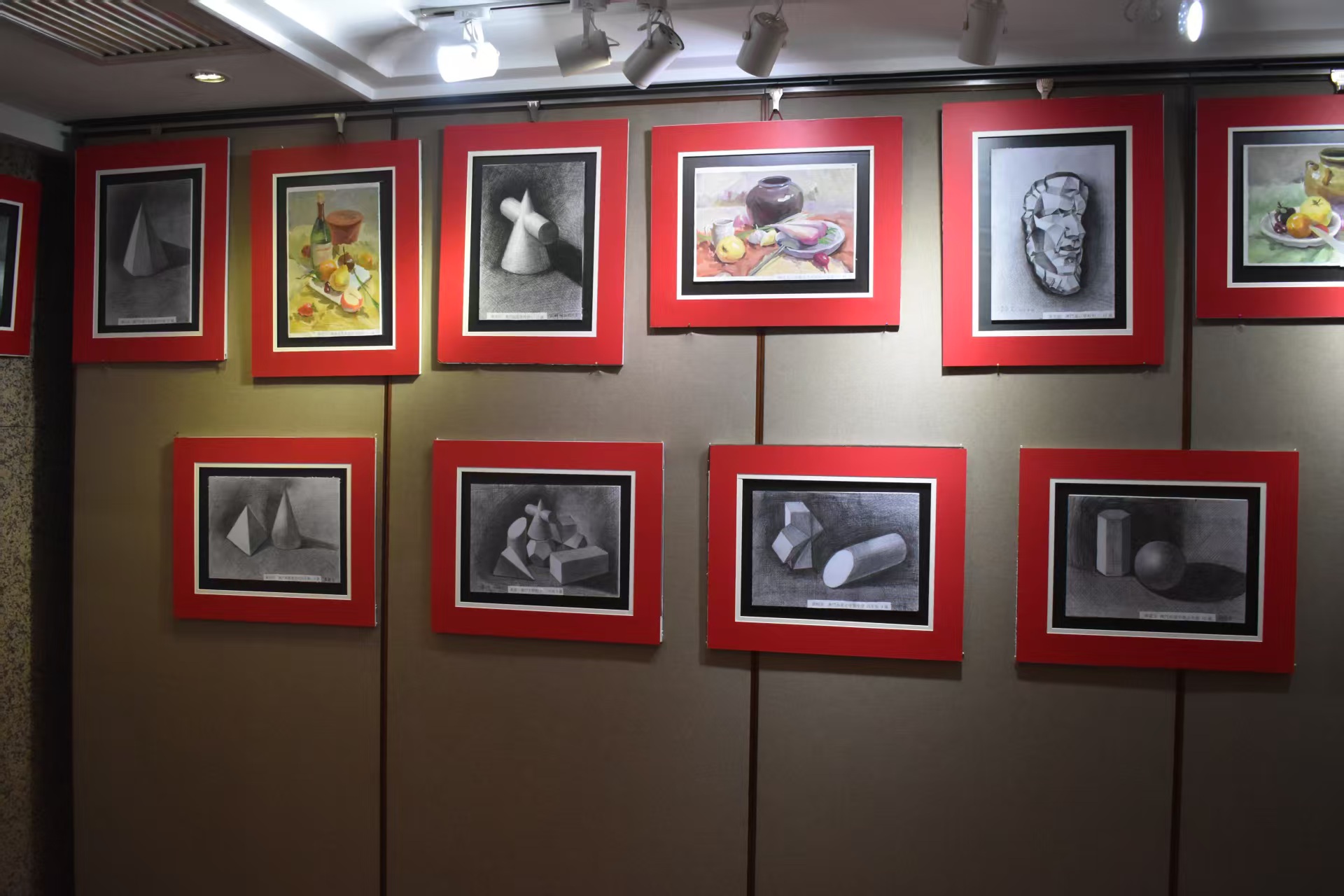 “士德豪杰——钟士杰师生展”揭幕  冀促进全面弘扬素描与油画文化